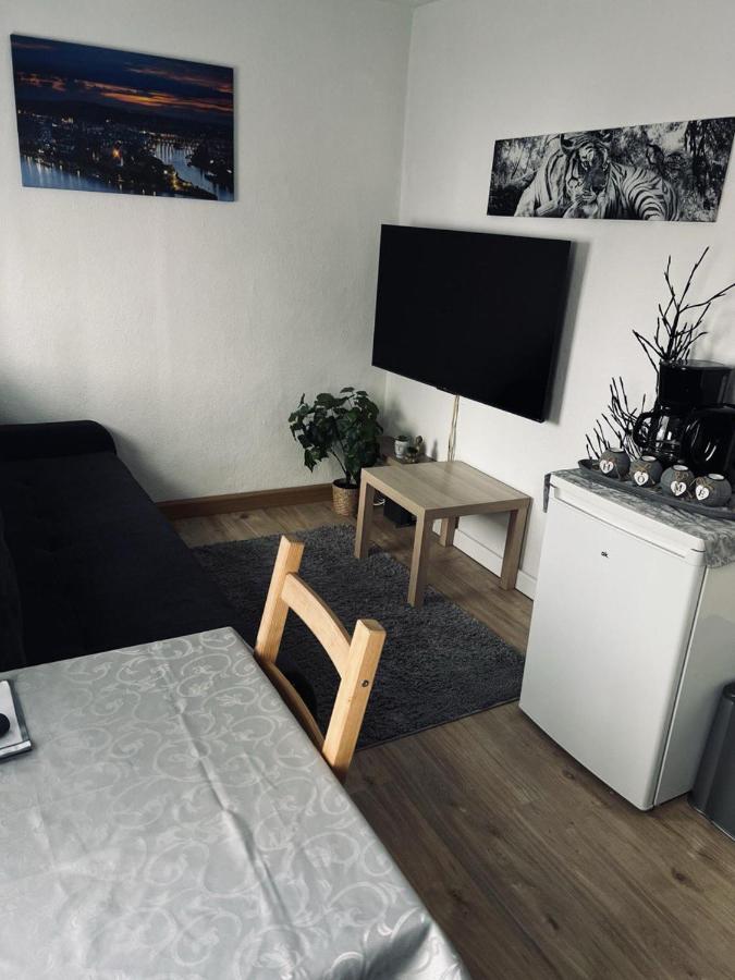 Lovely 1-Bed Apartment In Koblenz 코블렌츠 외부 사진