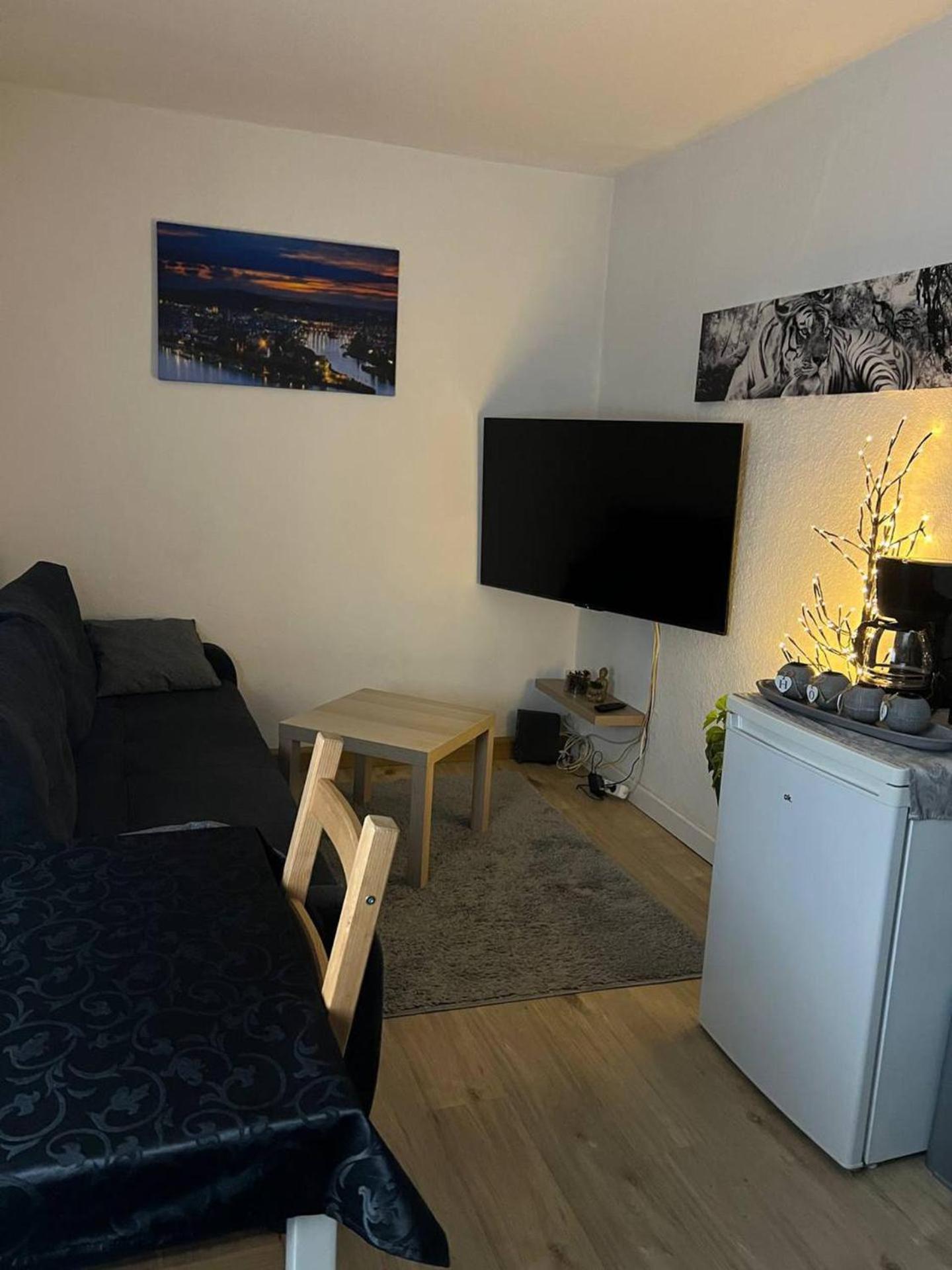 Lovely 1-Bed Apartment In Koblenz 코블렌츠 외부 사진
